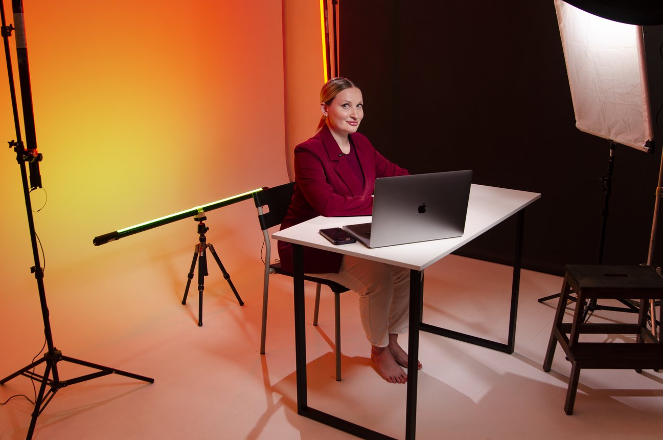 изображение RGB фона для видеосъемки подкаста